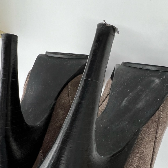 Michael Kors Grey-Taupe Suede High Heel Stiletto Ankle Leather Boots SZ 8 - Picture 9 of 15